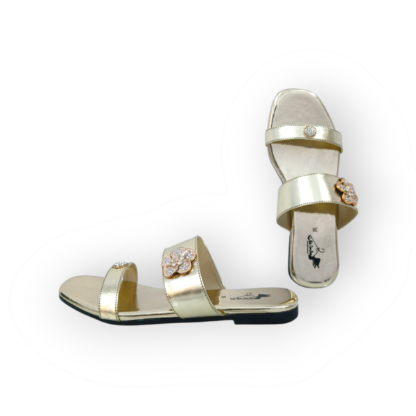 GOLDEN FLOWER FLAT CHAPPAL