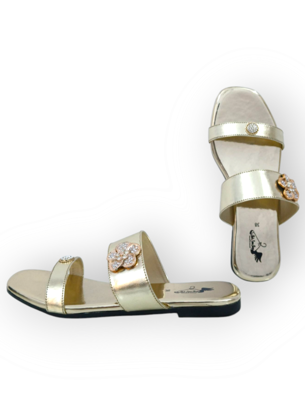 GOLDEN FLOWER FLAT CHAPPAL