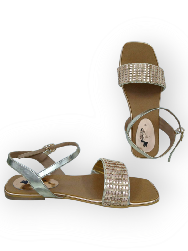 GOLDEN SQUARE FLAT SANDAL