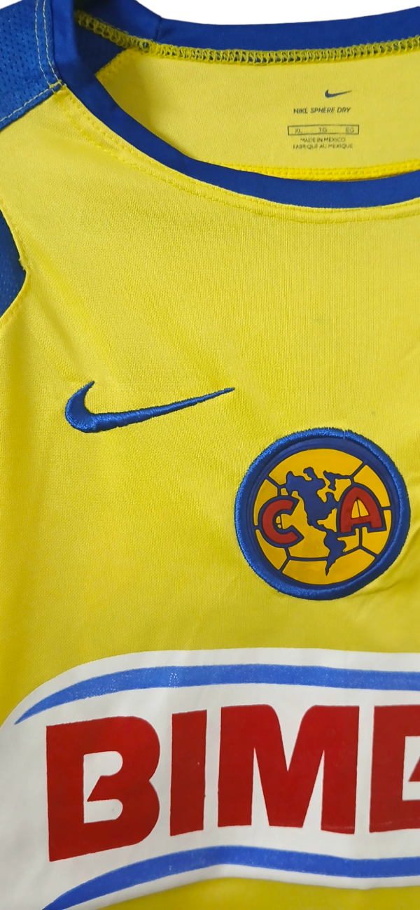 original men's Nike brand (dryfit embroided logo football jersey) - Image 3