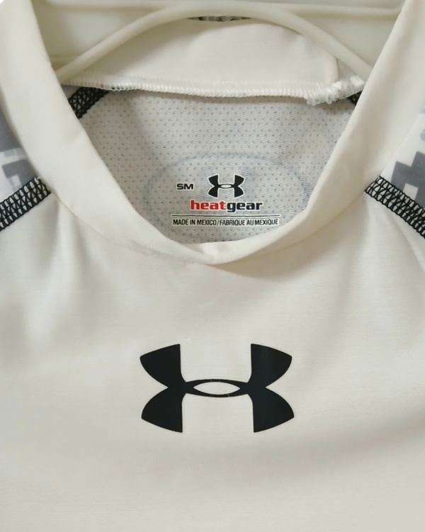 original men's under armor brand (heat gear round neck fitted t shirt) - Image 2