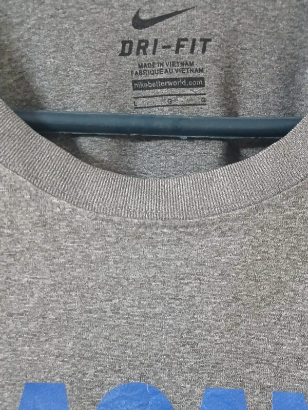 original men’s Nike brand (dry fit full sleeves t shirt)