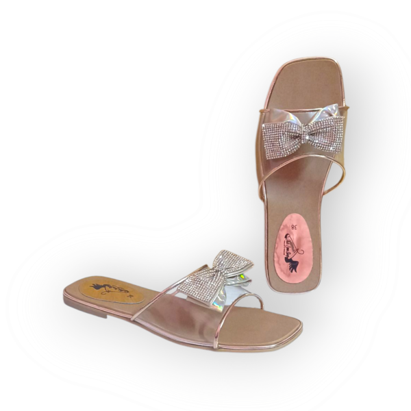GOLDEN BOO FLAT CHAPPAL