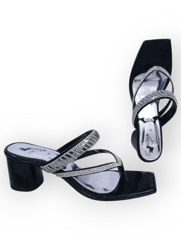 BLACK SILVER PATIN HEEL