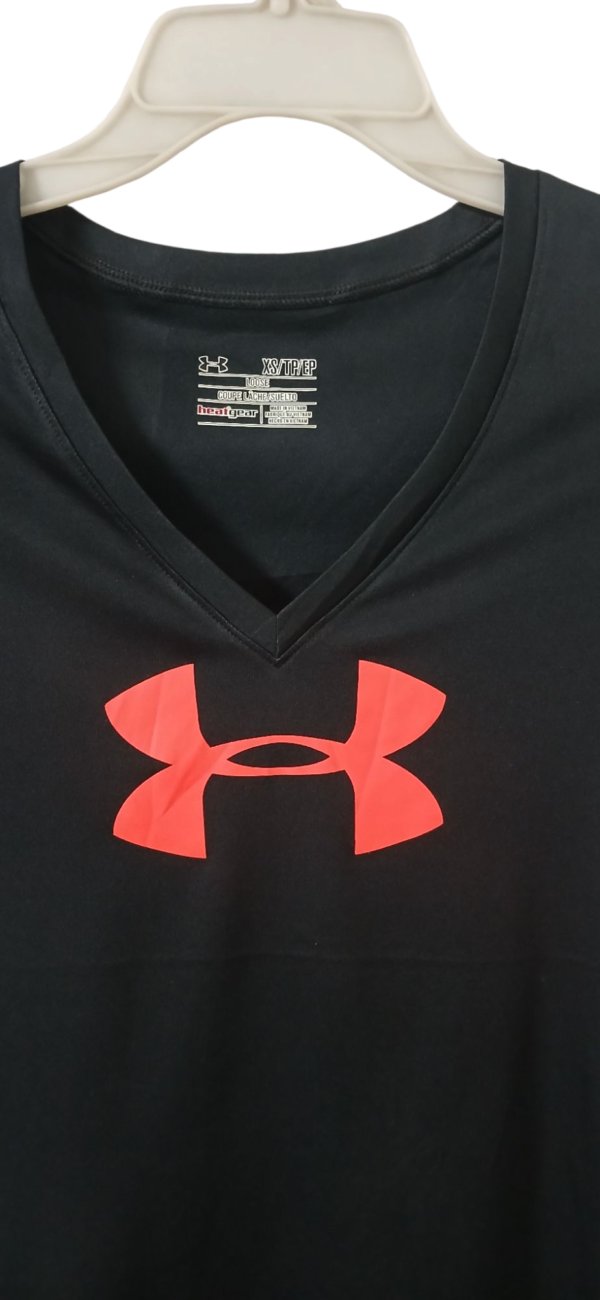 Original UnderArmour women t-shirt - Image 2