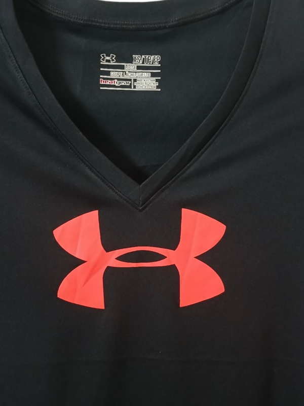 Original UnderArmour women t-shirt